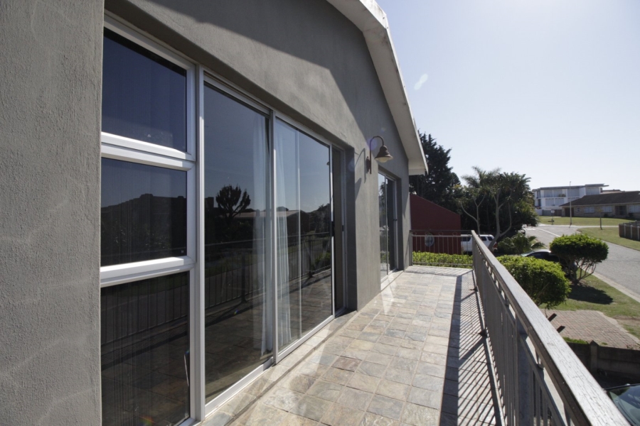 4 Bedroom Property for Sale in Noorsekloof Eastern Cape